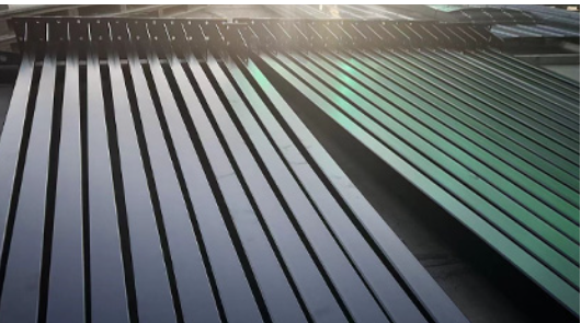 innovative-padel-court-glass-technology